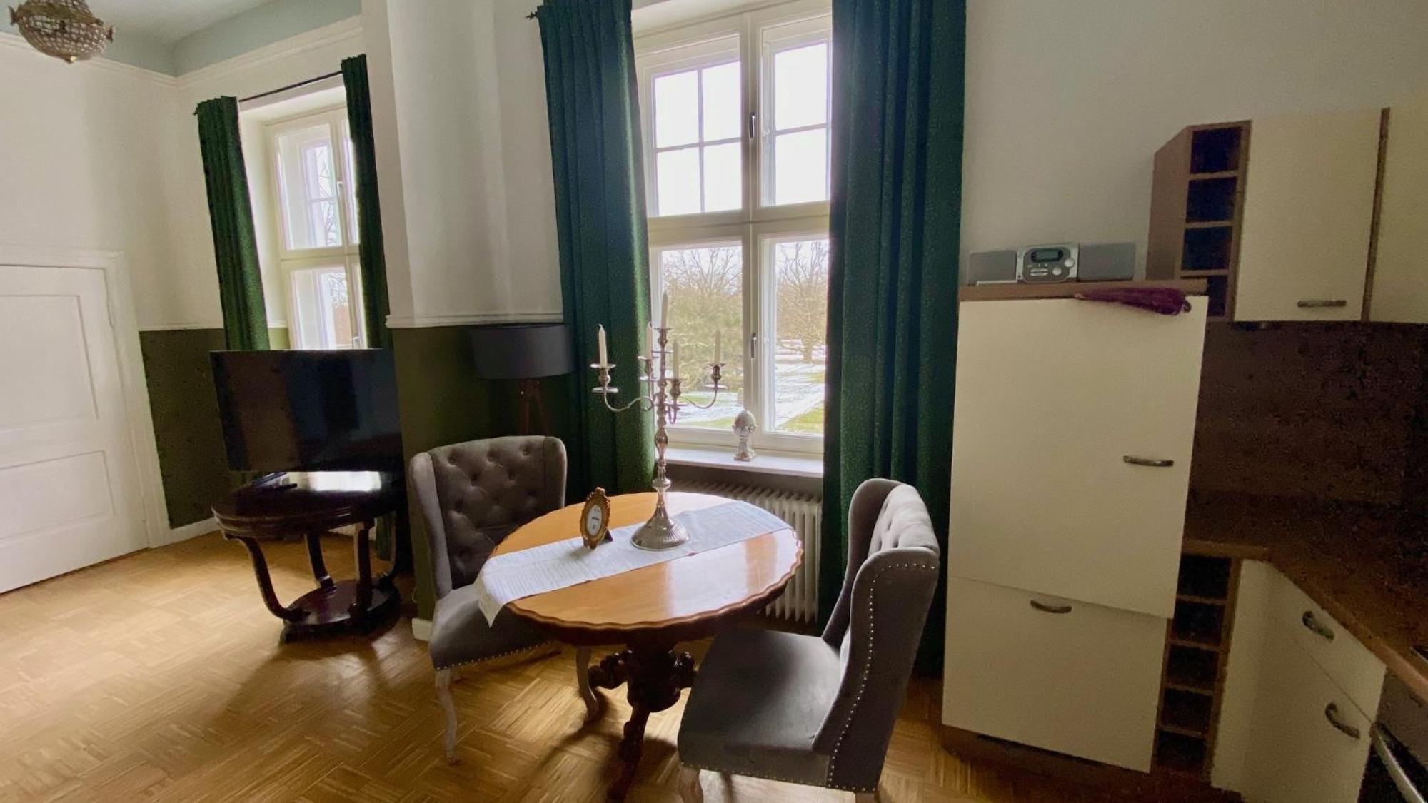 Schloss Badow Kültér fotó